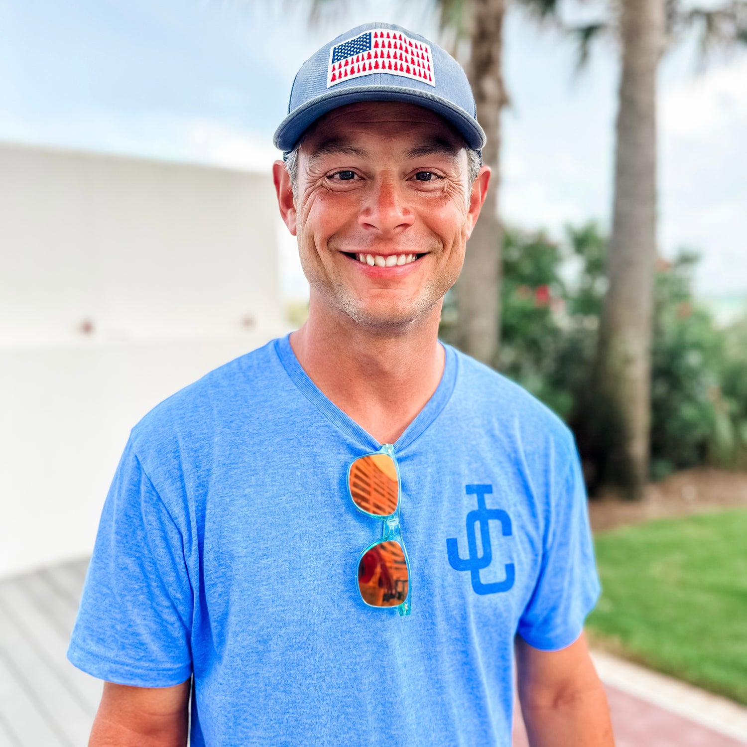 Man wearing JC shirt