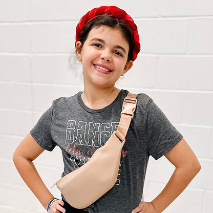 Girl wearing belt bag