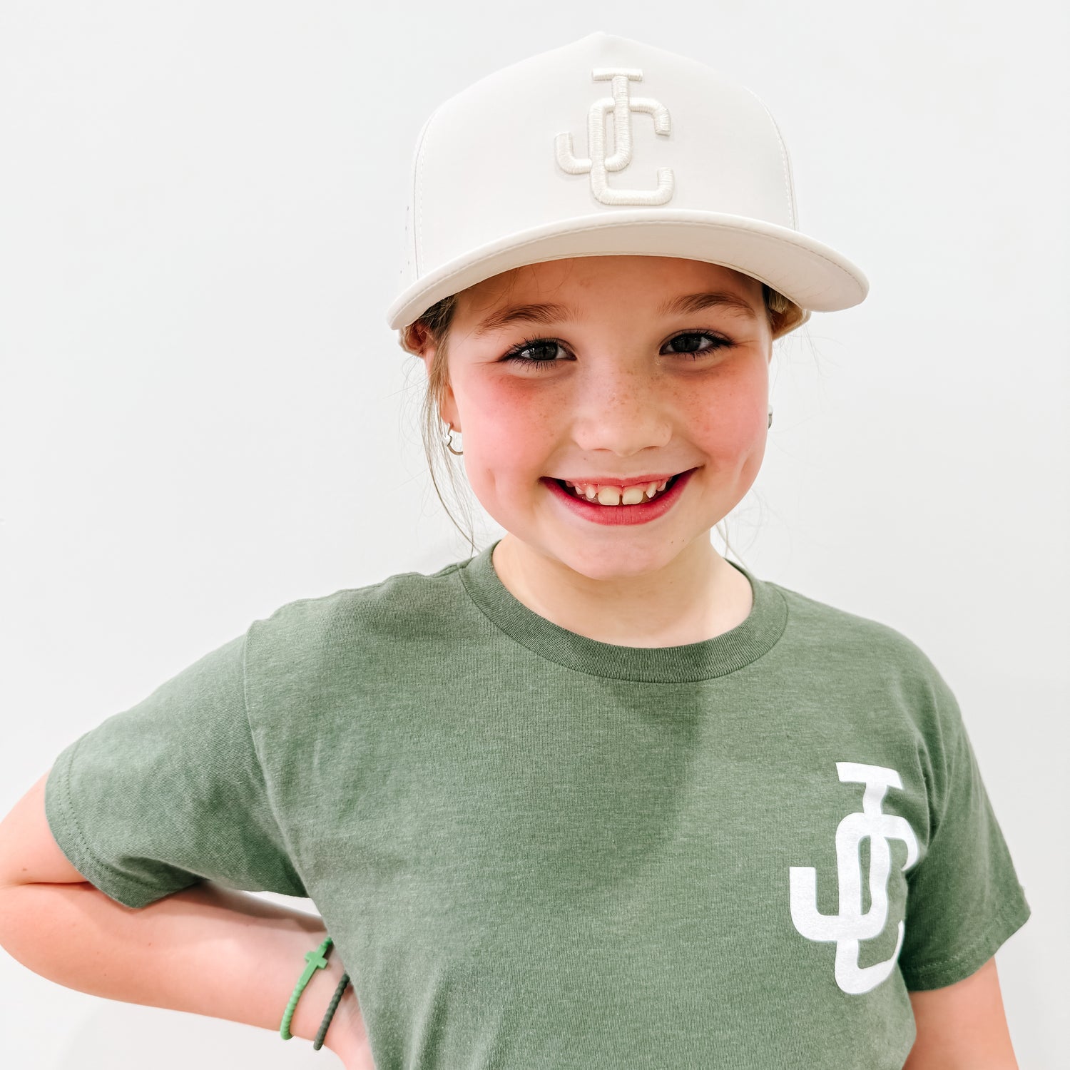 Kid wearing a hat