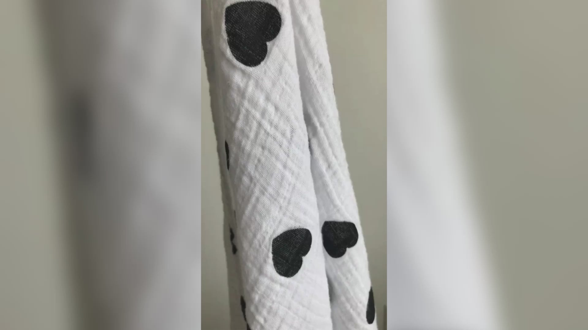 Load video: Blanket Clip video