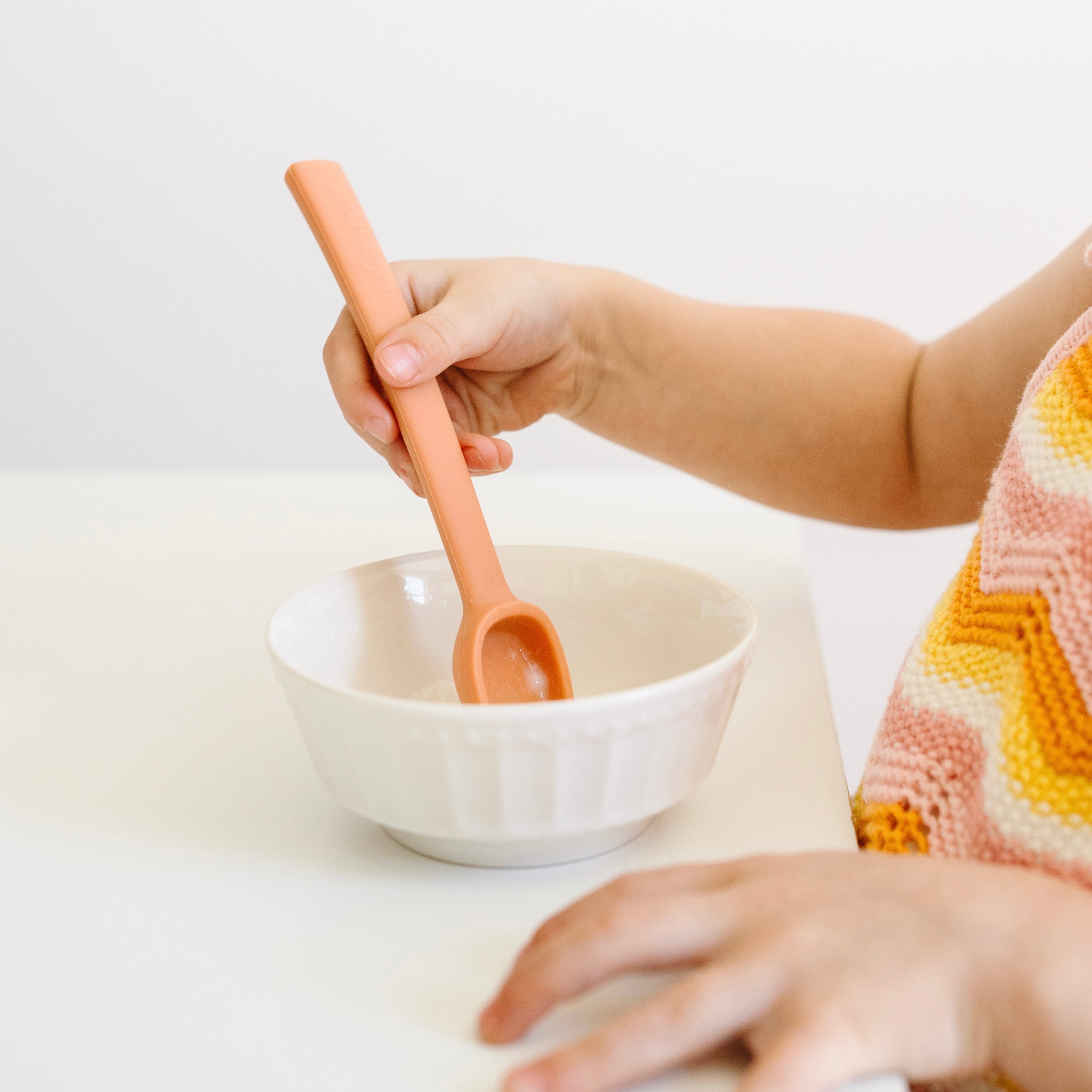 Baby eating with Spoovel